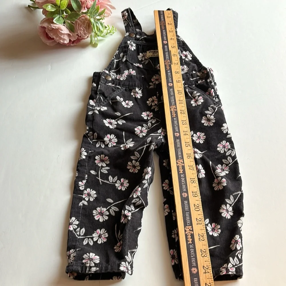 Osh Kosh vintage Overalls Girls 6 Monhs Black Corduroy With Daisy print